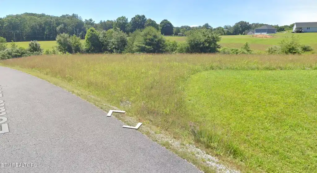 Image 1: ESTATE LOOP TRAIL