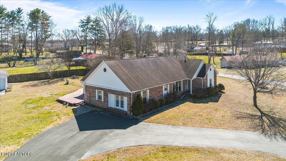Image 3: 03-154 Scarlett Dr