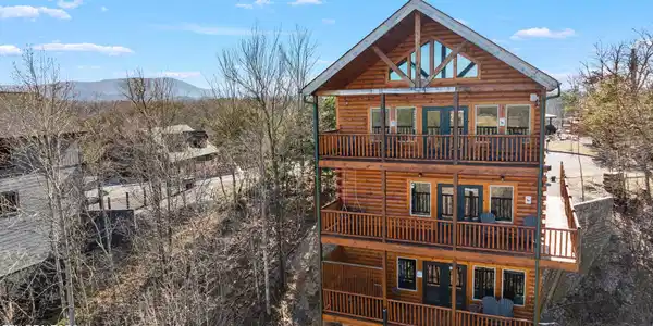 1120 N Trail Drive