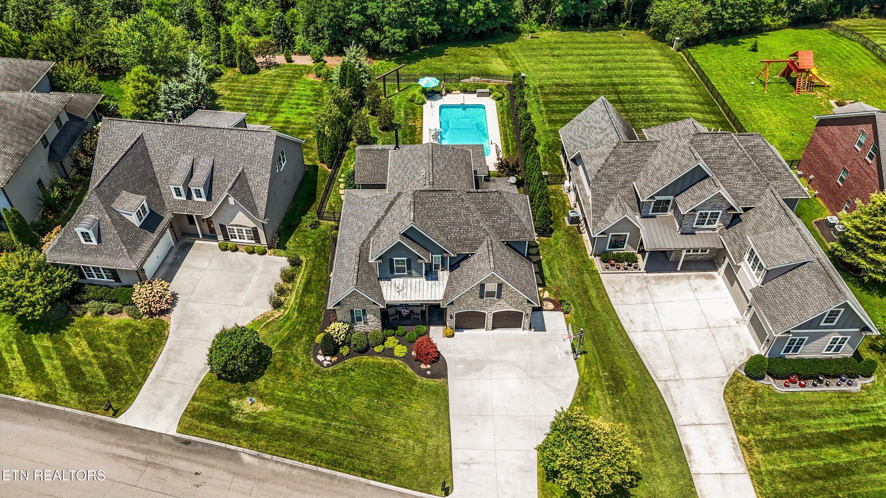 Image 4: 54-11519 Shirecliffe Ln47