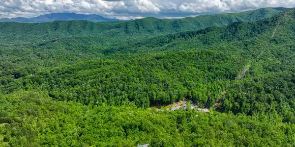 Image 4: DJI_20250514160846_0224_D_35