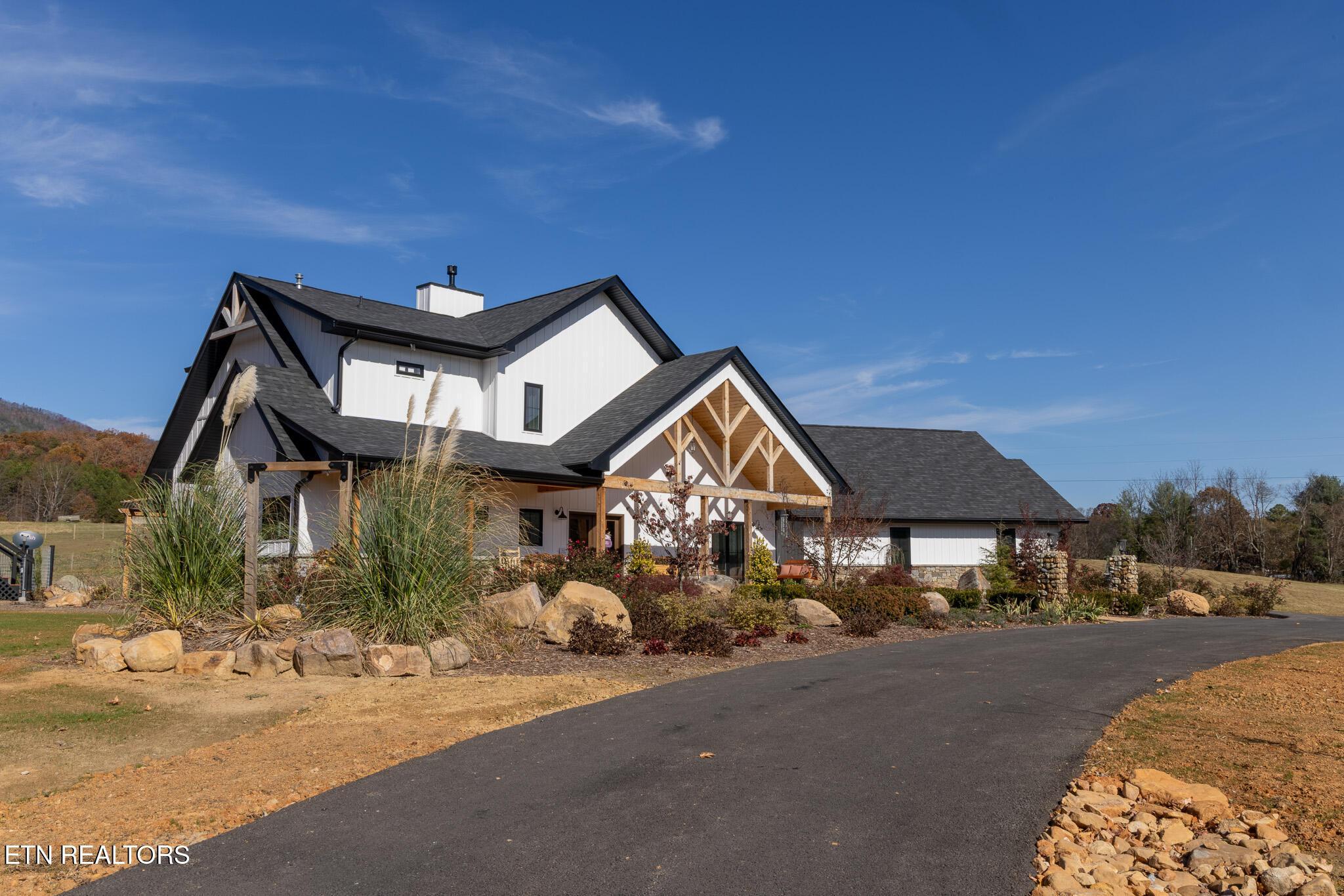 Image 3: _J7A4664-HDR