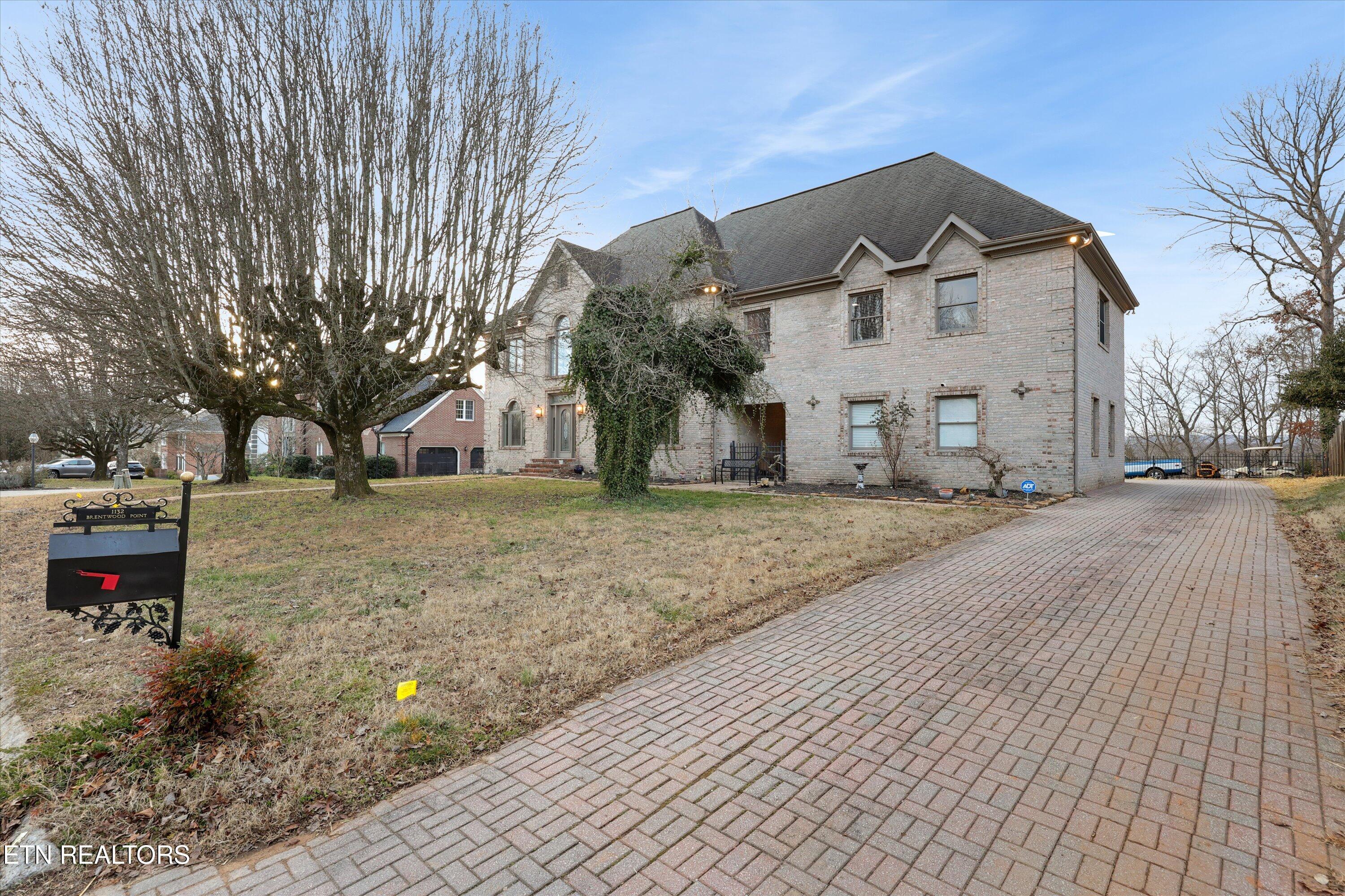 Image 3: 03-1132 Brentwood Point 10