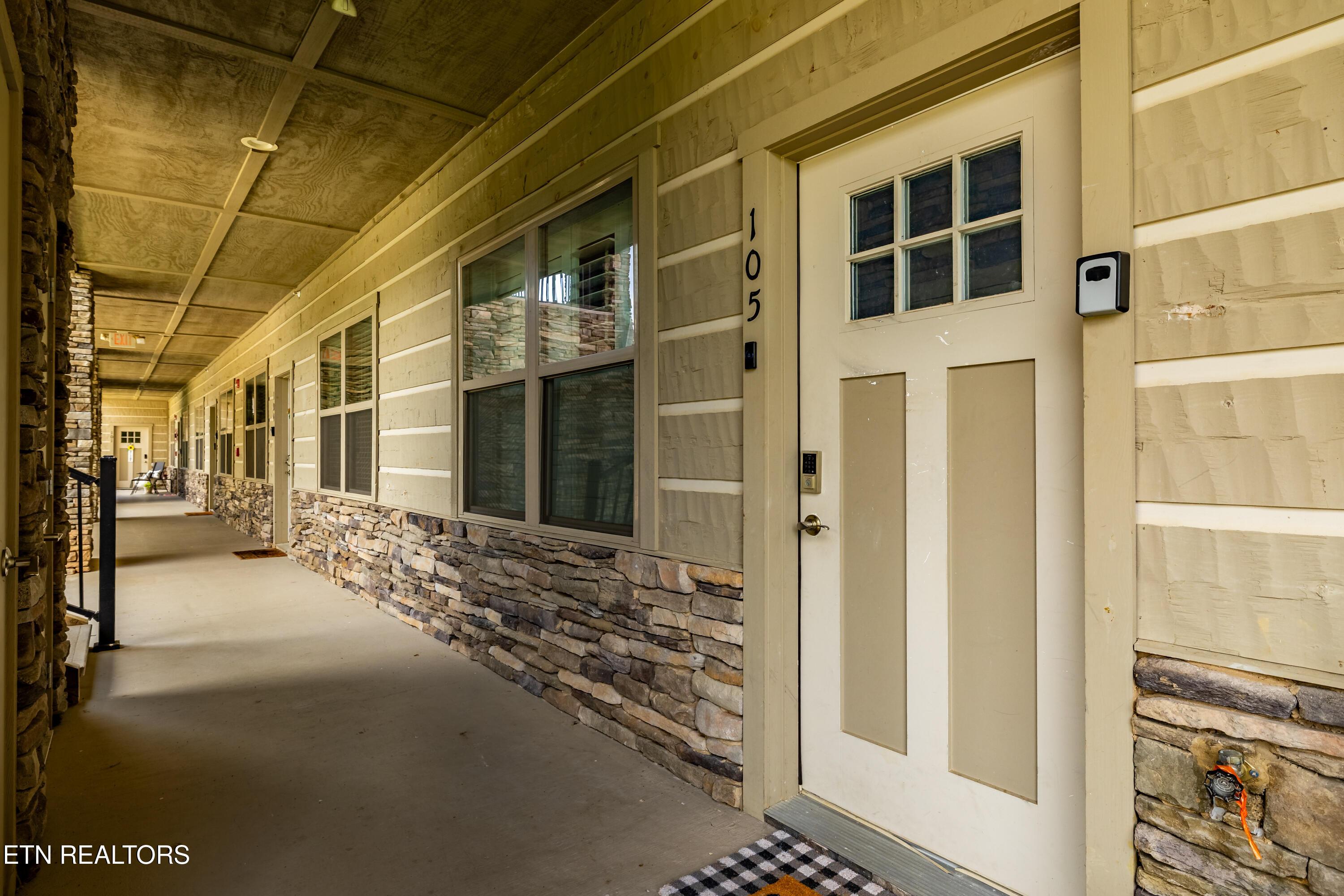 Image 1: Entry Door
