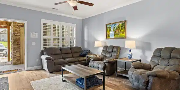 Image 2: Living Area