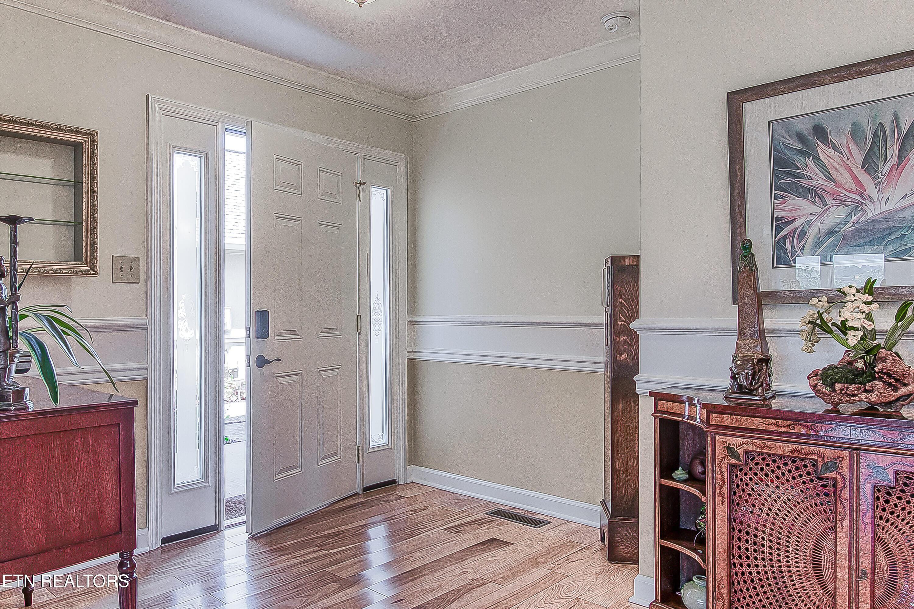 Image 3: 3445 Commodore Point Knoxville TN 37922