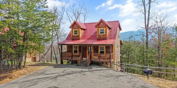 2144 E View Drive