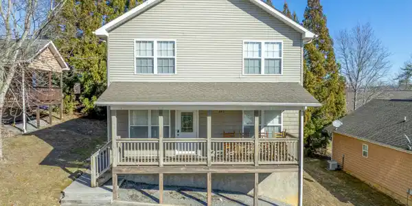 640 Lloyd Huskey Rd