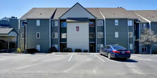 1260 Ski View Dr
