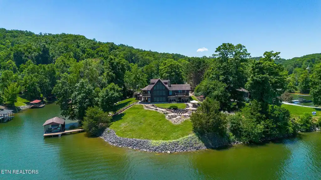Image 1: DJI_0620-HDR