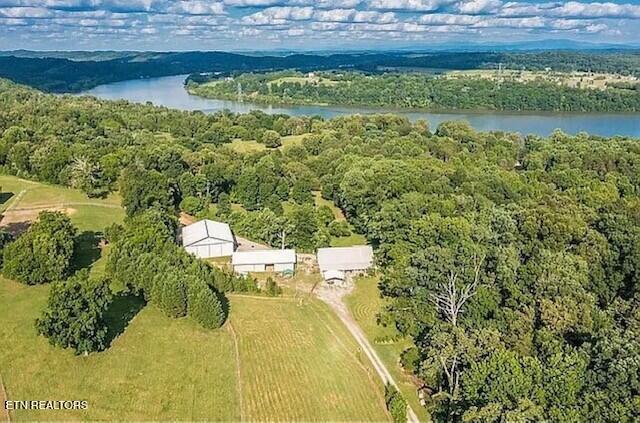 Image 2: Ariel of house and barnes