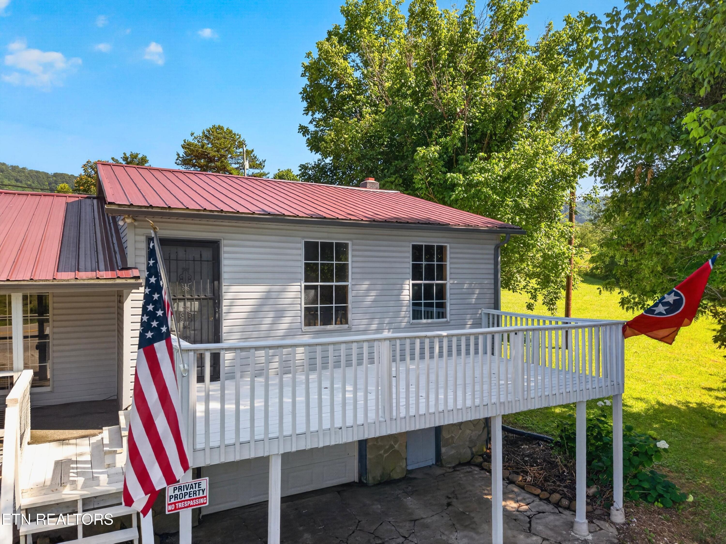 Image 3: 023-1834MTNVALLEYHWY131-ThornHill-TN-378