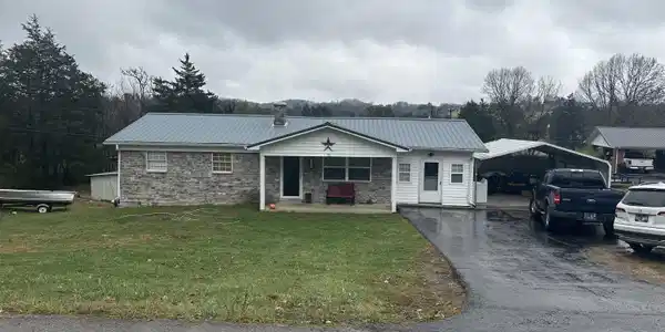 156 granby Ln Lane