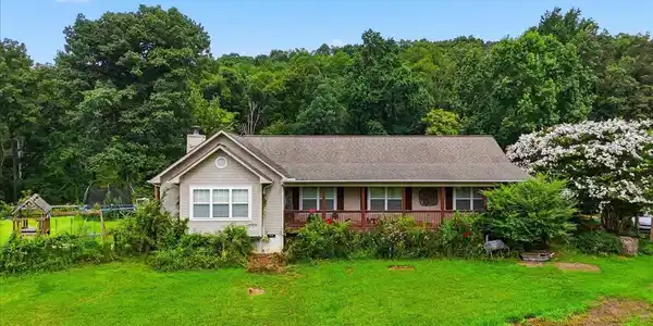 1055 Swannsylvania Rd