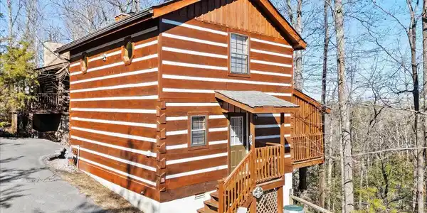 742 Nighthawk Way