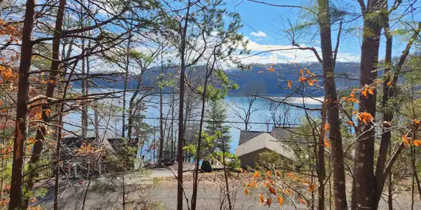Cove Pointe Rd