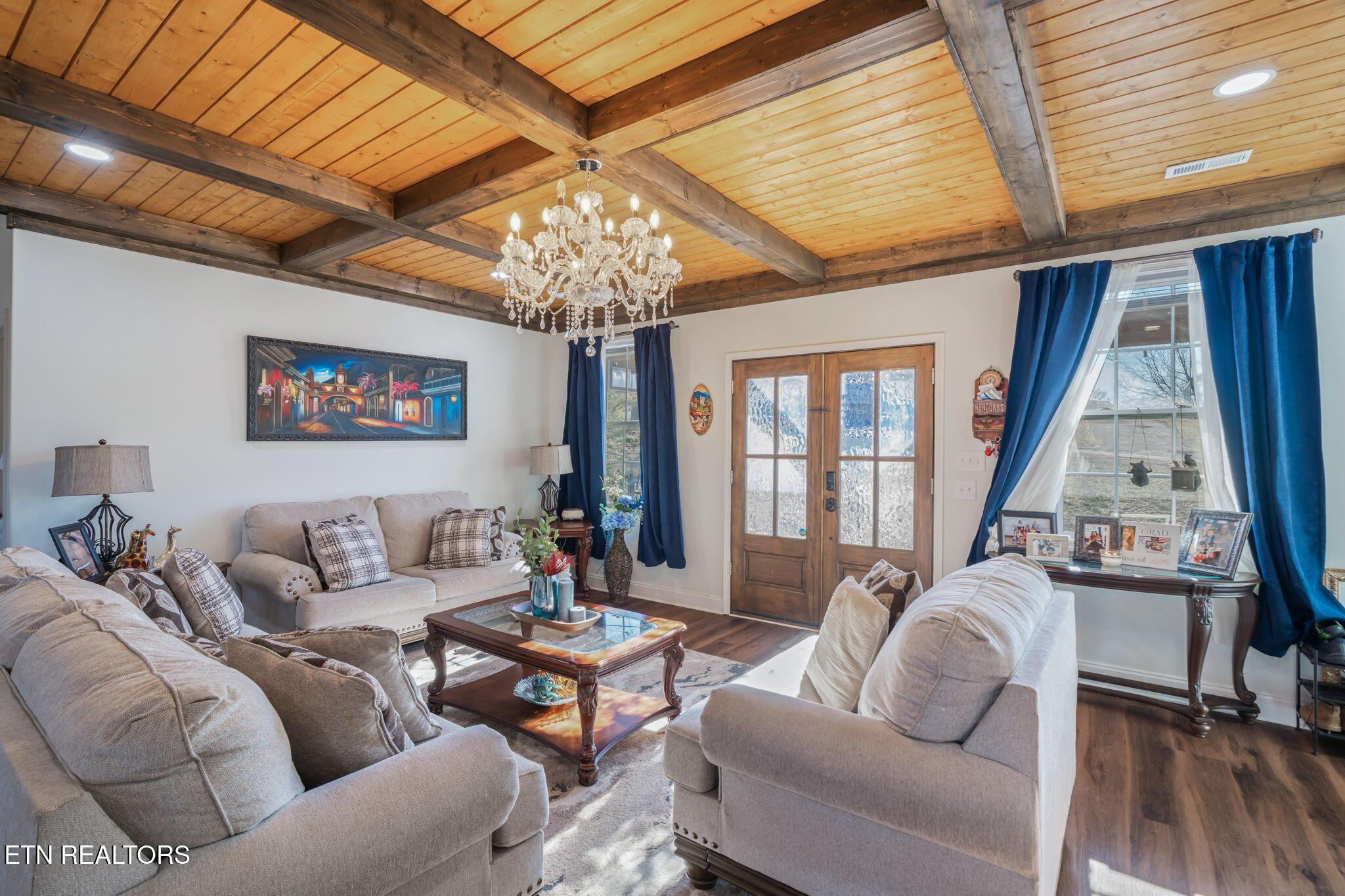 Image 4: 6-web-or-mls-5405 Springplace Circle-7