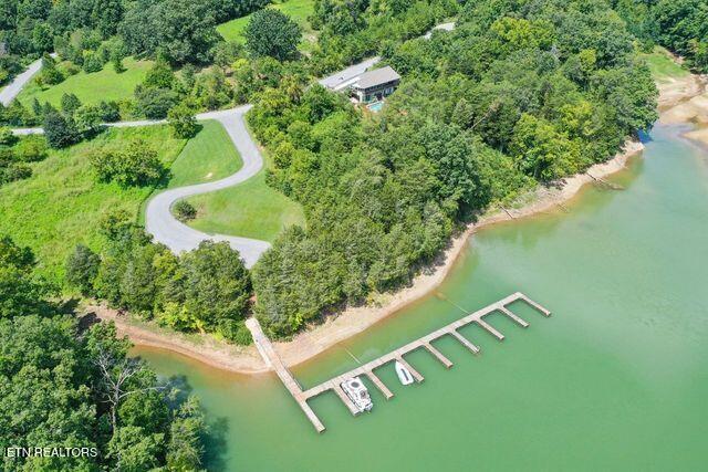 Image 4: Dock at Bayside SD