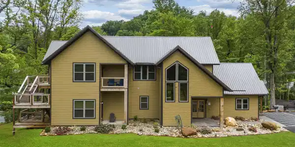 606 Cherokee Orchard Rd