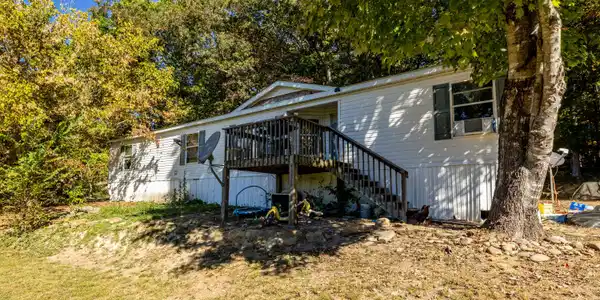 1074 Bull Hill Rd