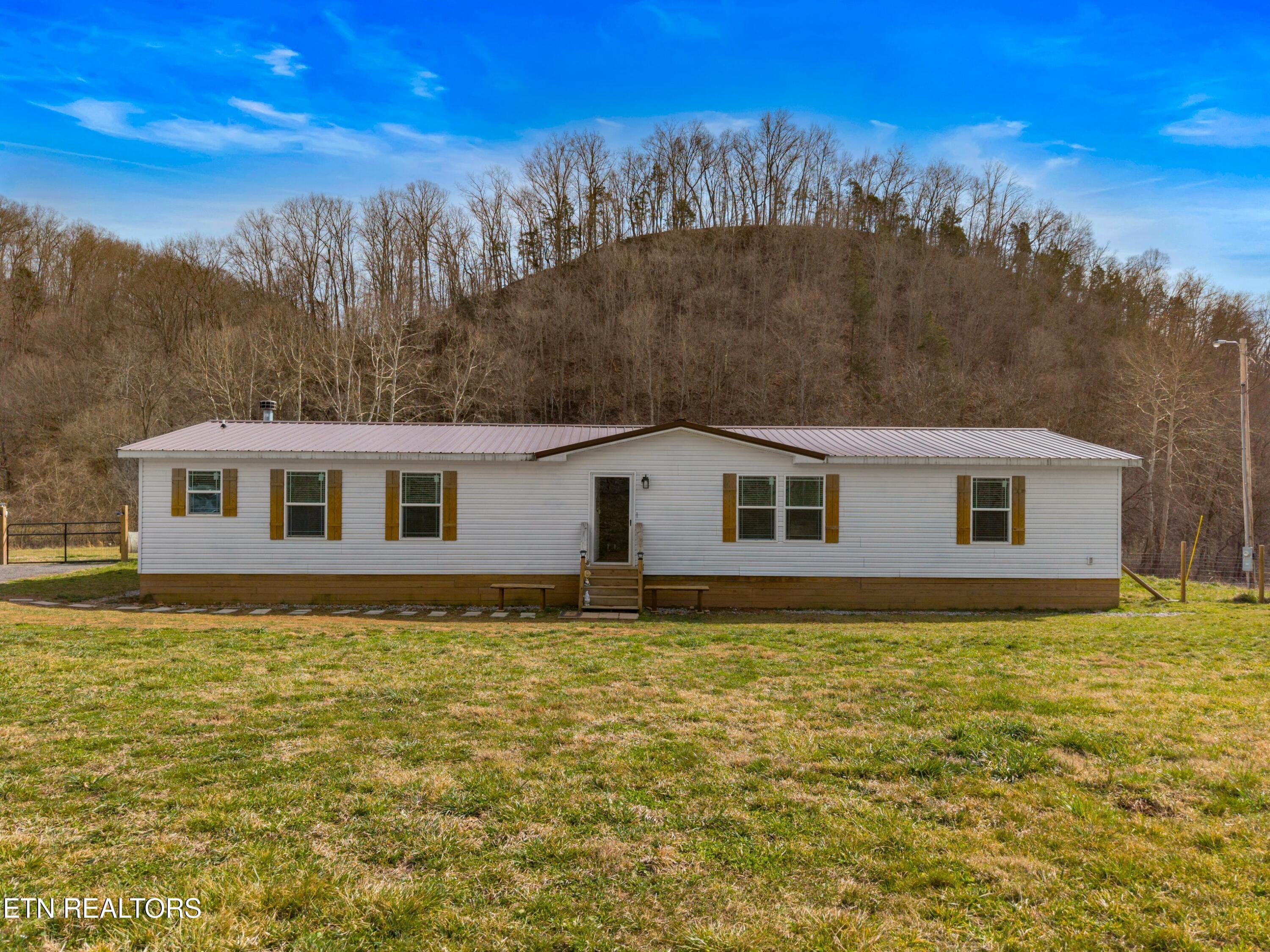 Image 3: 003-2484UpperCaneyValley-Tazewell-TN-378
