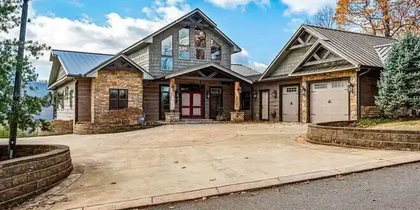 2714 Red Sky Drive