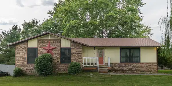 230 Grandview Drive
