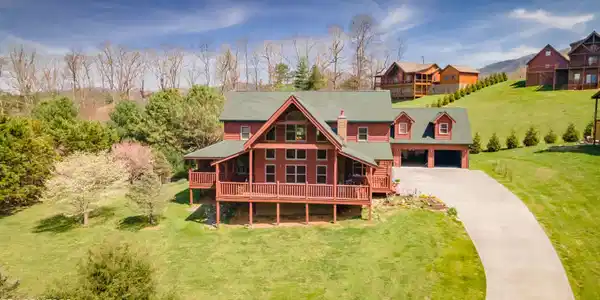 Image 3: DJI_0179 (1)