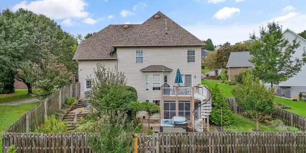 Image 2: 15-5401 Summitridge Ln17