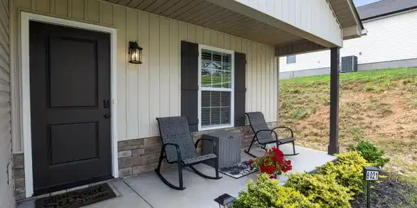 Image 3: 17Front porch