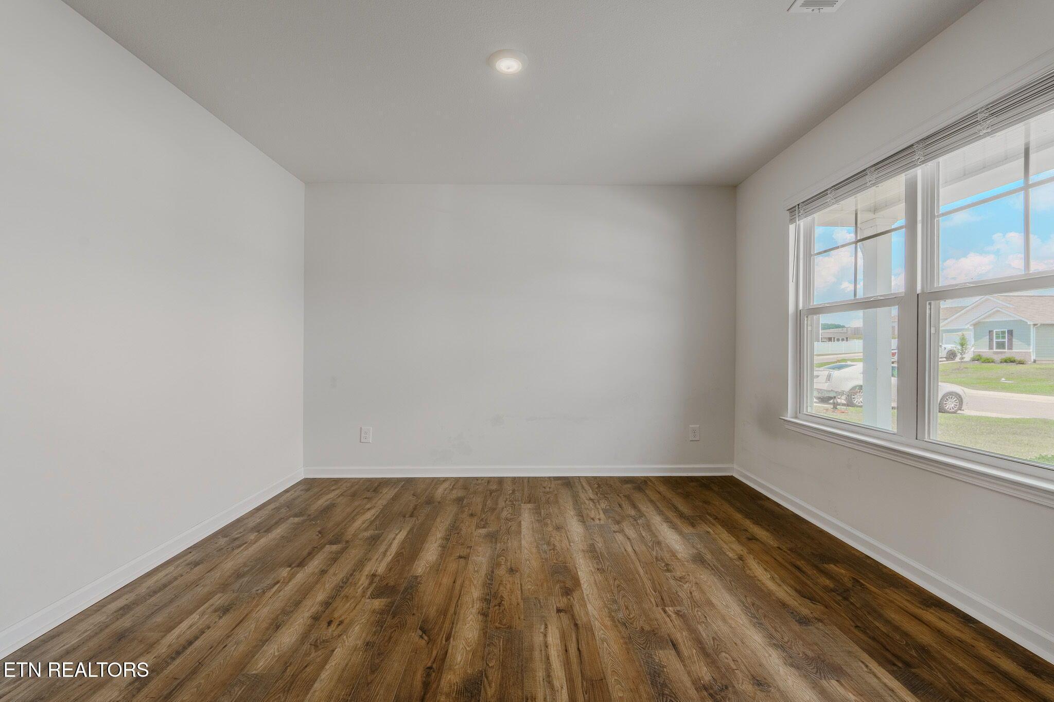 Image 4: 22-web-or-mls-4023-wesoga-dr