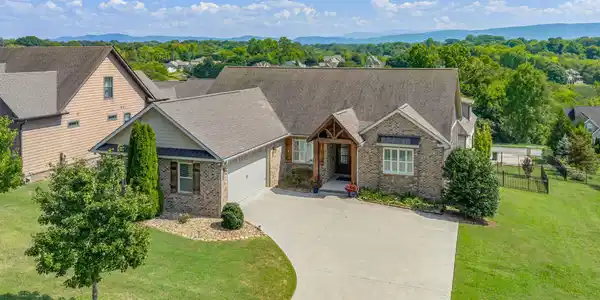 Image 3: 1-web-or-mls-908 Montgomery Lane
