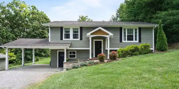 161 Summit Drive