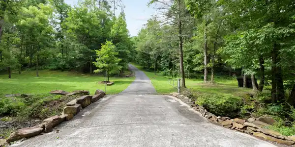 Image 4: 73-130 Old Walls Hollow Rd01
