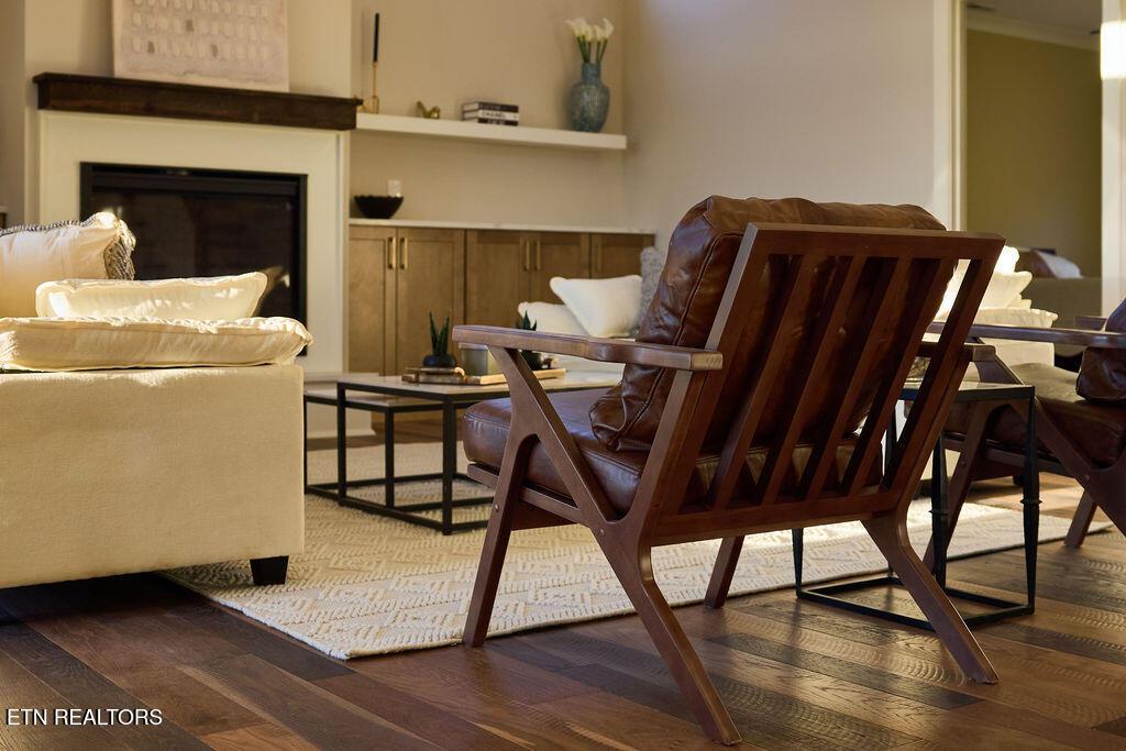 Image 4: Moodymoon_Ridge_Interiors_008