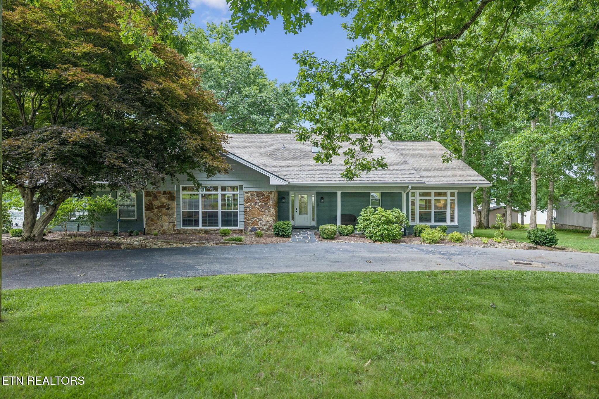 Image 2: 2-8721 Cherokee trail - 002