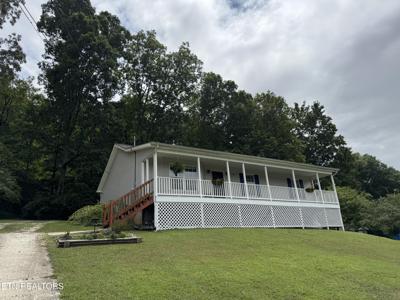 112 Hoskins Lane
