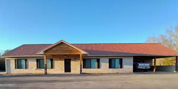 3101 Amanda View Way