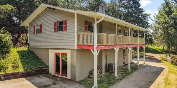 Image 3: 02-1420 Twin Oaks Rd 03