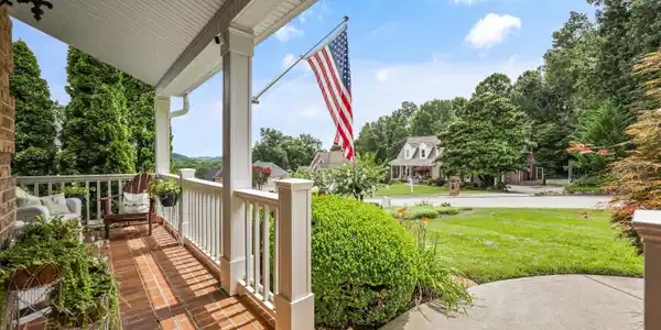 Image 4: 06-12600 Comblain Rd003