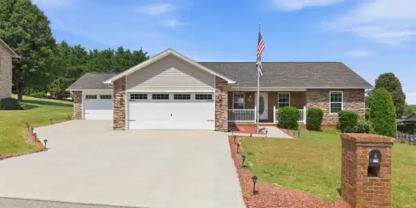 529 Hills Gate Circle