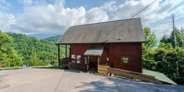 205 W Pinnacle Drive