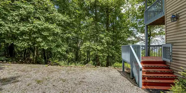 Image 3: 03_4171 Chilhowee Trail_FrontPorchAccess