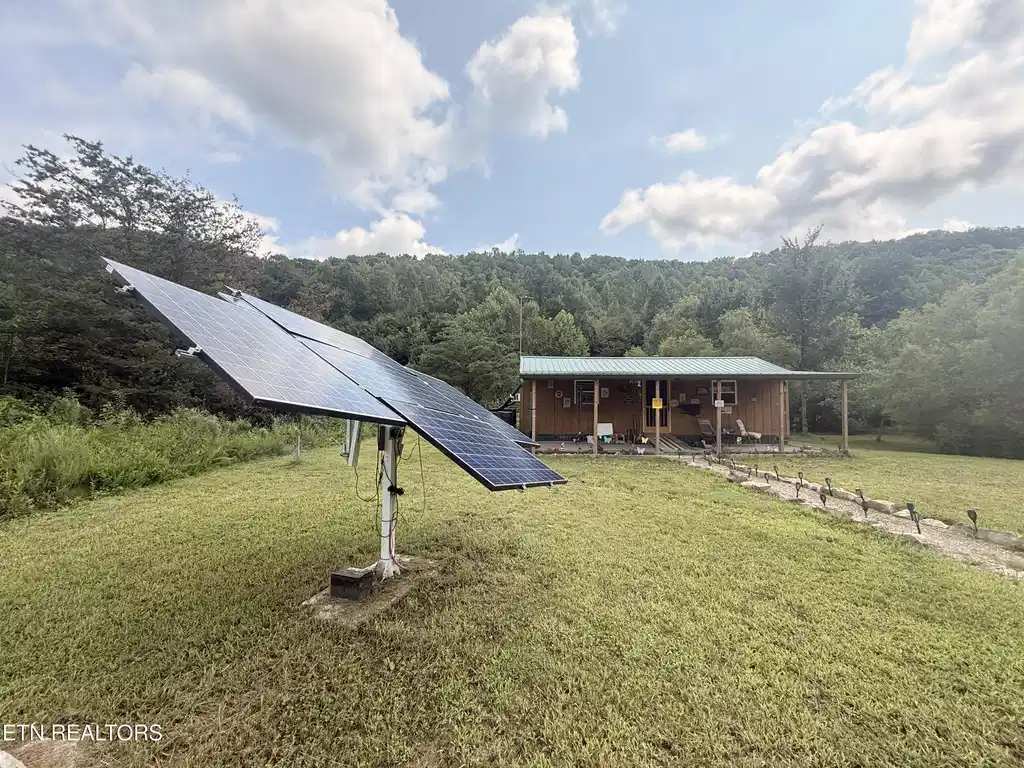 Image 1: Off Grid Homestead