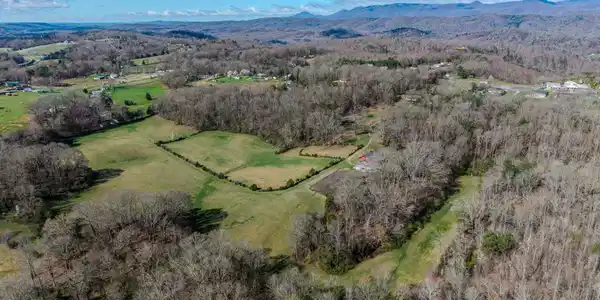 Image 3: 4-web-or-mls-DJI_20260312113022_0074_D