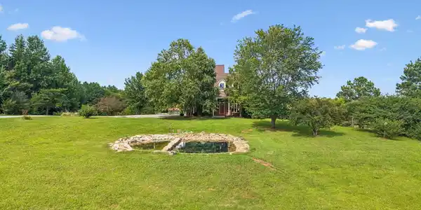 Image 3: 58-355 Co Rd 470 Englewood - 058