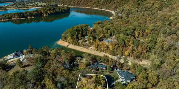 1609 Sequoyah Drive