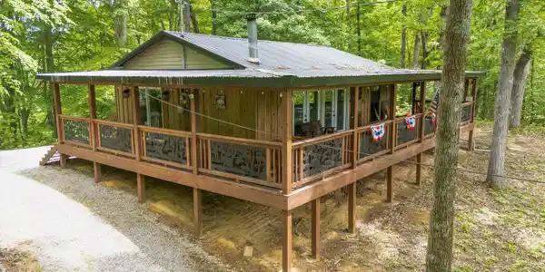 3068 Winding Way