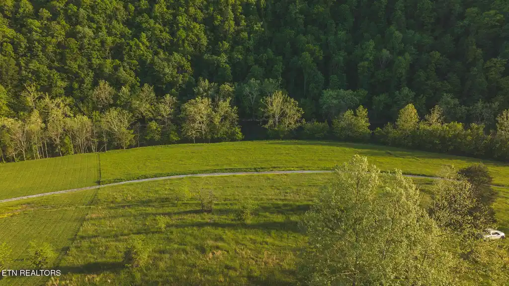 Image 1: DJI_20240502185701_0975_D