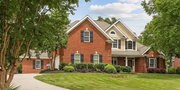 769 Oak Chase Blvd